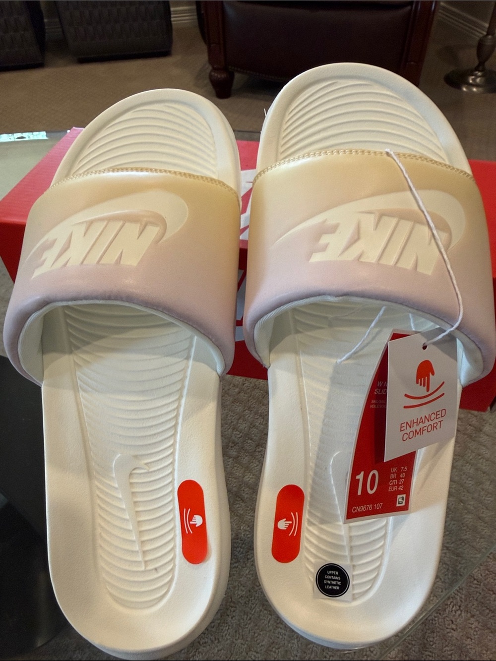 Nike Women’s White & Blush Gradient Slide Sandals NWT size 10